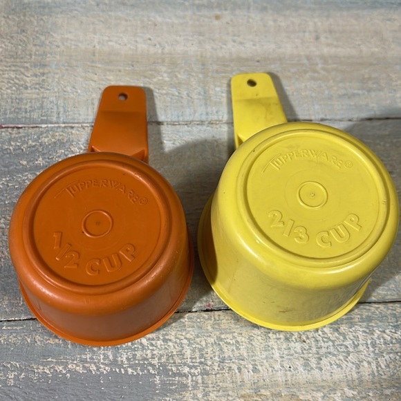Tupperware Measuring Cups - Orange, Yellow, Green - Picture 5 of 6